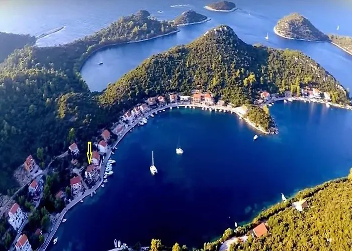 Malo - One-bedroom With Balcony And Sea View - 2nd Floor 4 * Lastovo